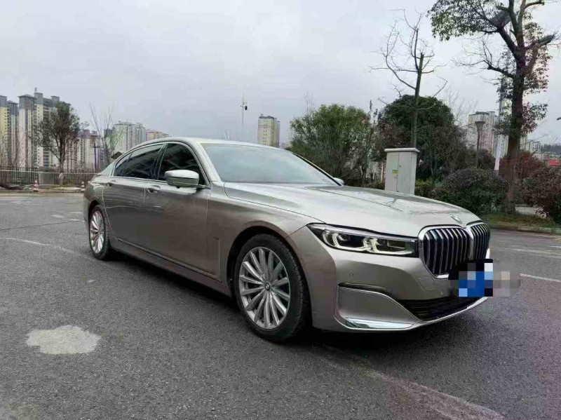 重庆21年宝马7系3