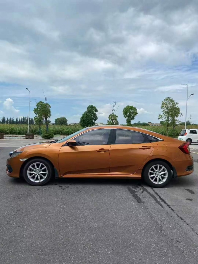 襄阳17年本田思域5