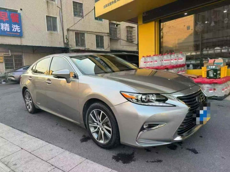 常州17年雷克萨斯ES7