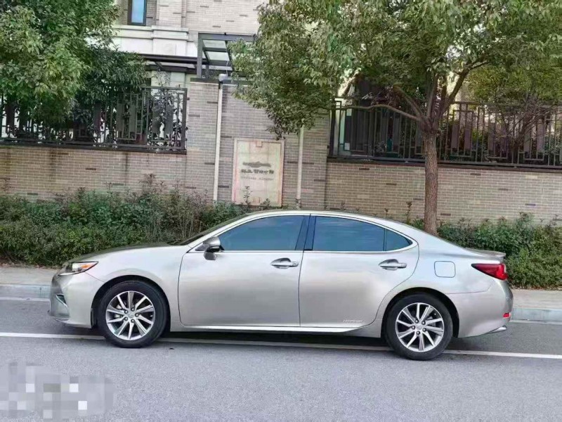 常州17年雷克萨斯ES8