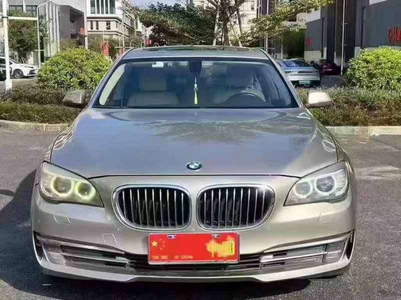 广州14年宝马7系1