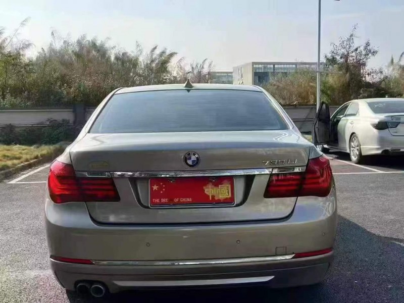 广州14年宝马7系4