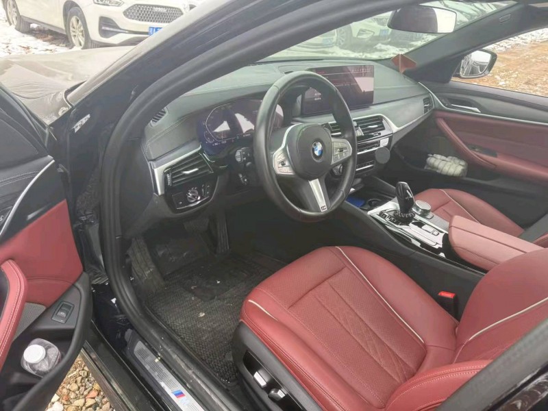 武汉24年宝马5系8