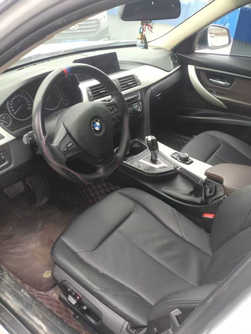 娄底19年宝马3系4