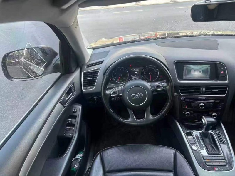 广州15年奥迪Q58