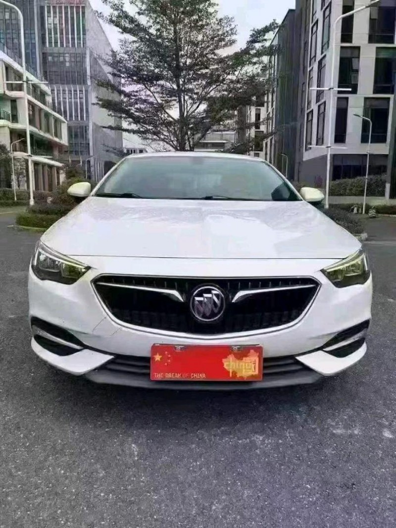 广州19年别克君威1