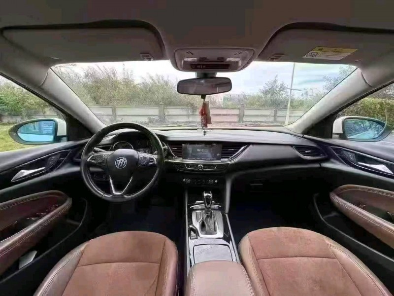 广州19年别克君威4