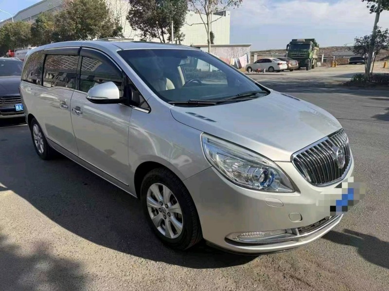 武汉16年别克GL81