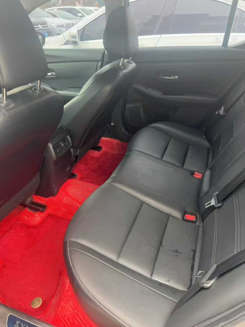 娄底20年日产轩逸6