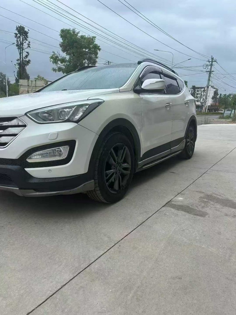 娄底13年现代新胜达2