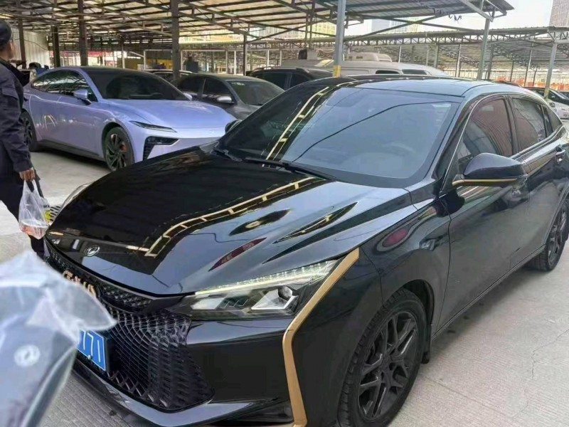 武汉22年东风奕炫3