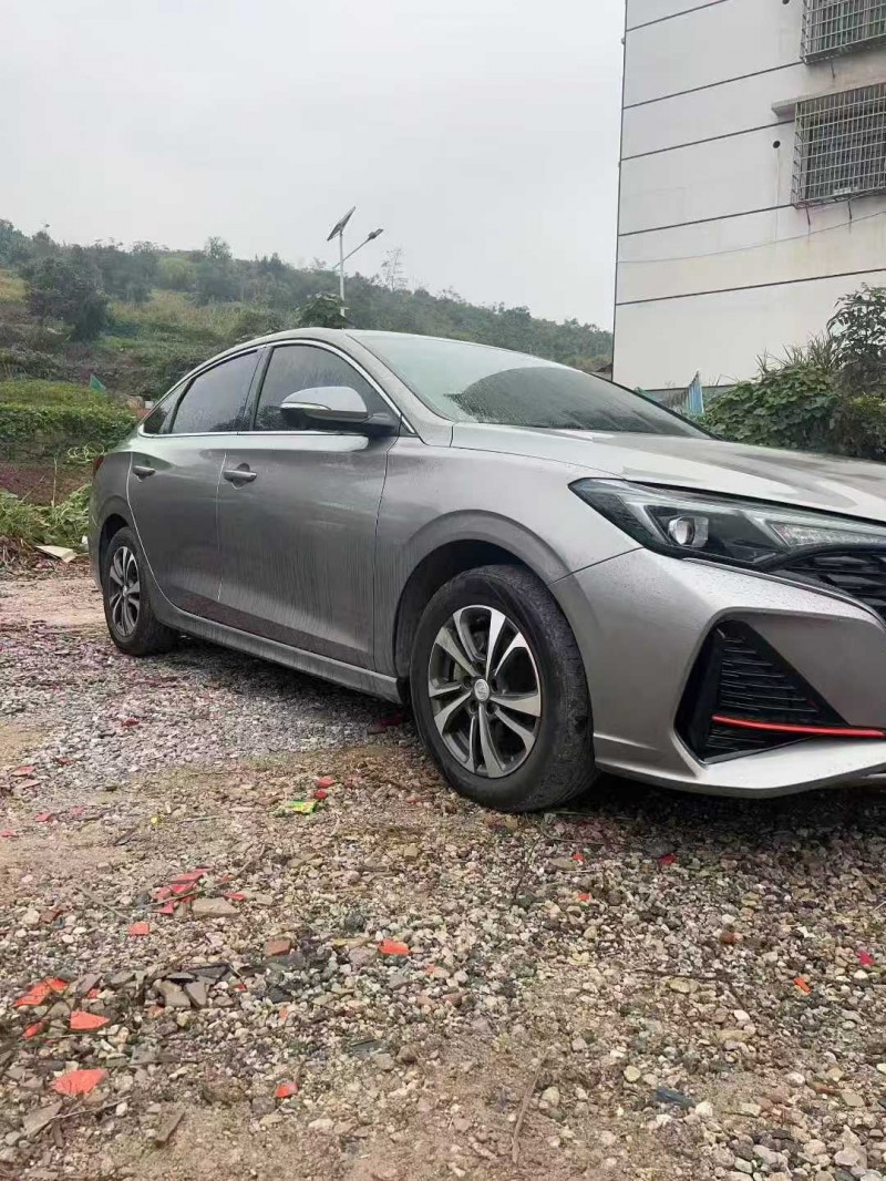 娄底23年长安汽车逸动3