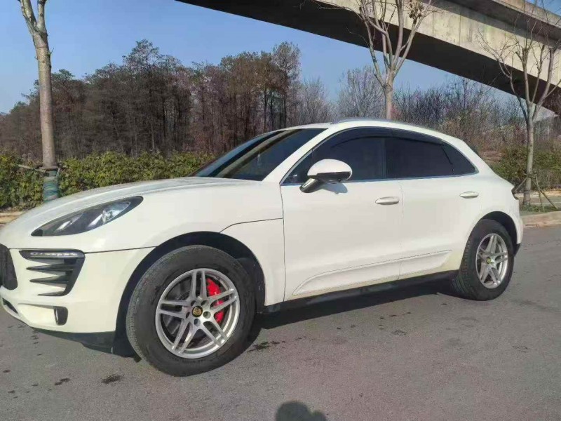 孝感16年保时捷Macan2
