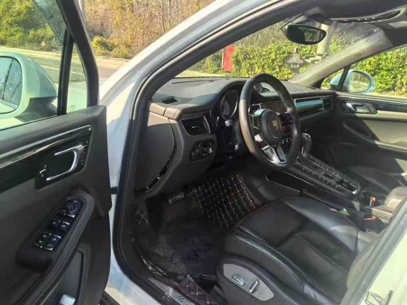 孝感16年保时捷Macan4