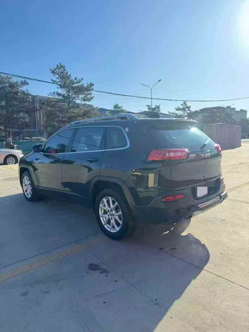 承德16年Jeep指南者7