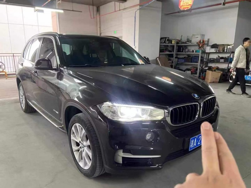 广州16年宝马X51