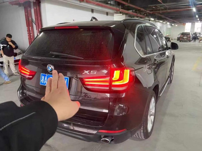 广州16年宝马X54