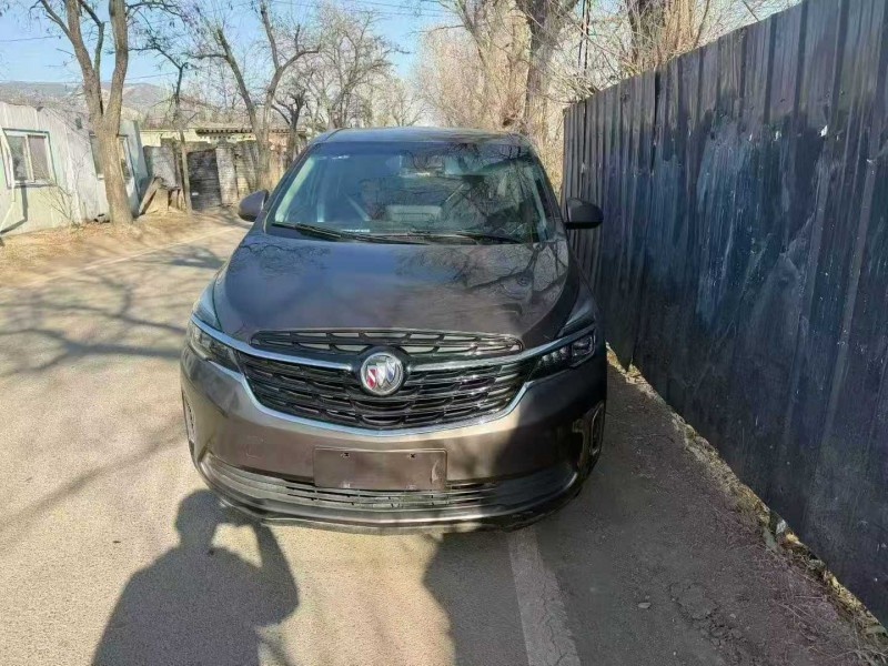 娄底22年别克GL81