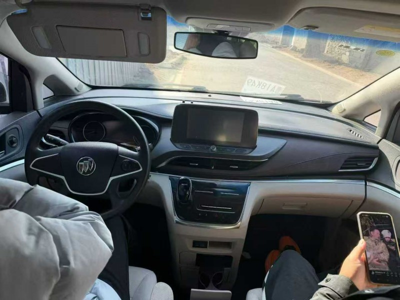 娄底22年别克GL83