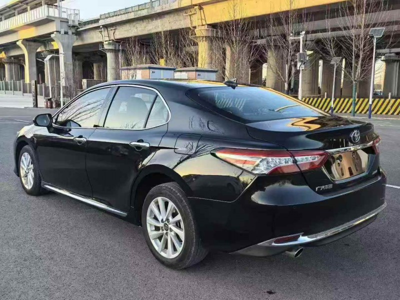 天津24年丰田凯美瑞8