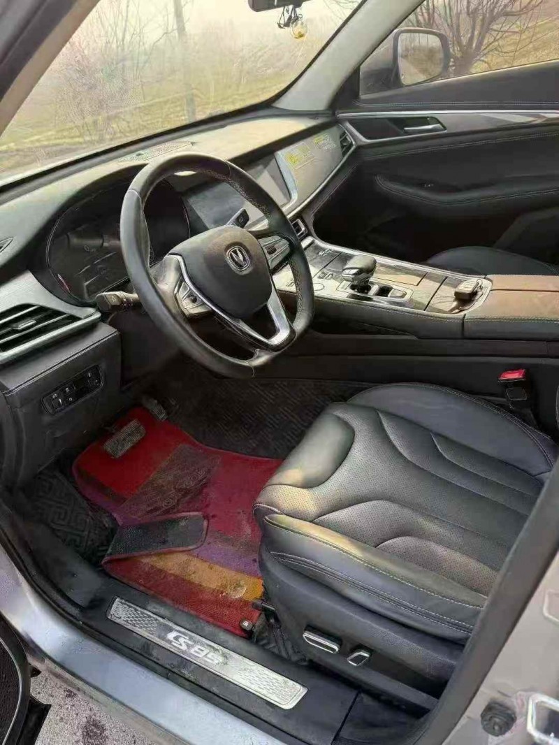 东营20年长安汽车CS855