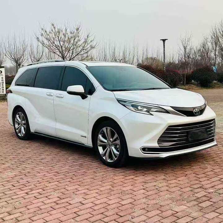 烟台24年丰田塞纳2