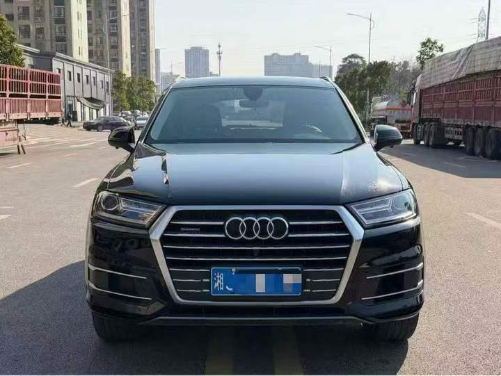 常德17年奥迪Q71