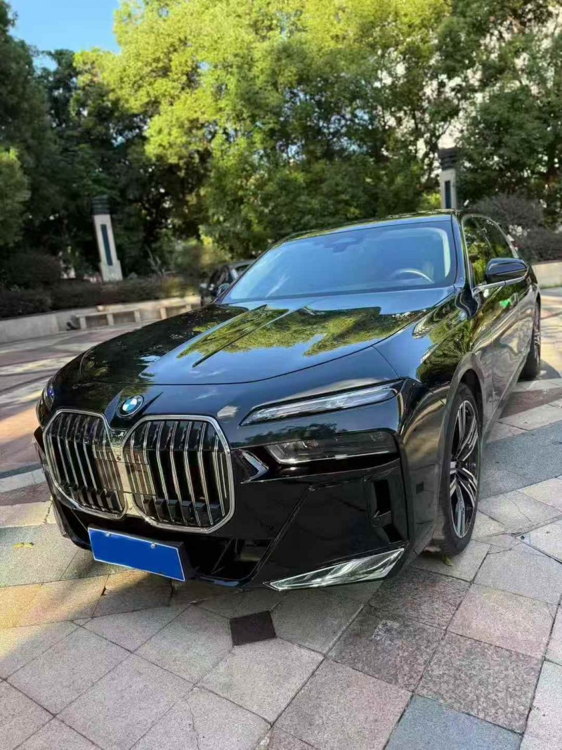 青岛23年宝马7系3