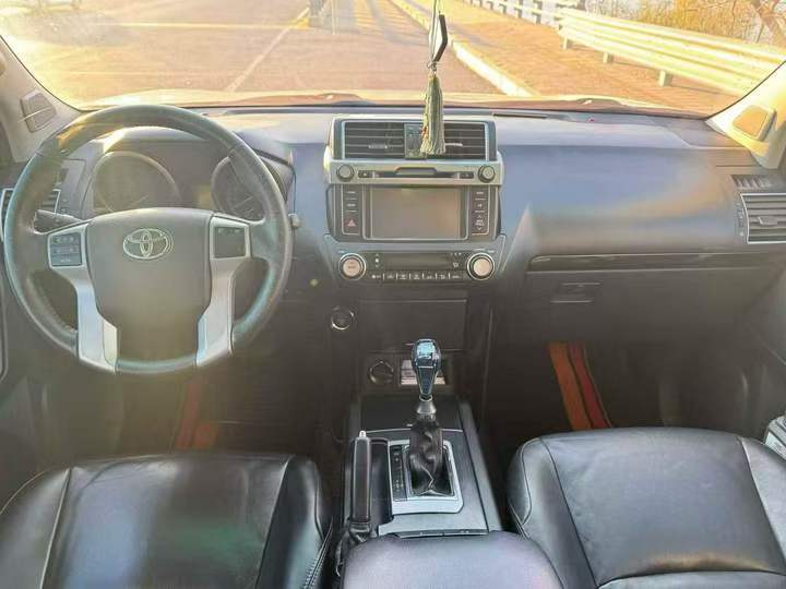 张家口16年丰田普拉多6