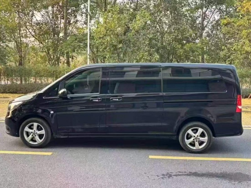 广州20年奔驰威霆3