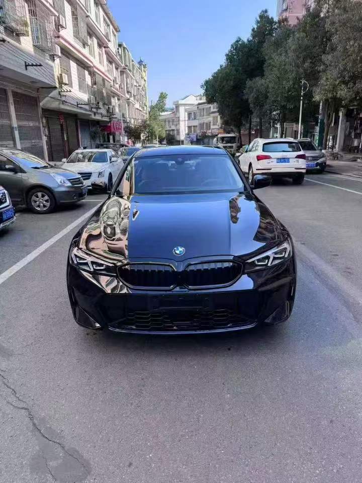 张家界26年宝马3系1