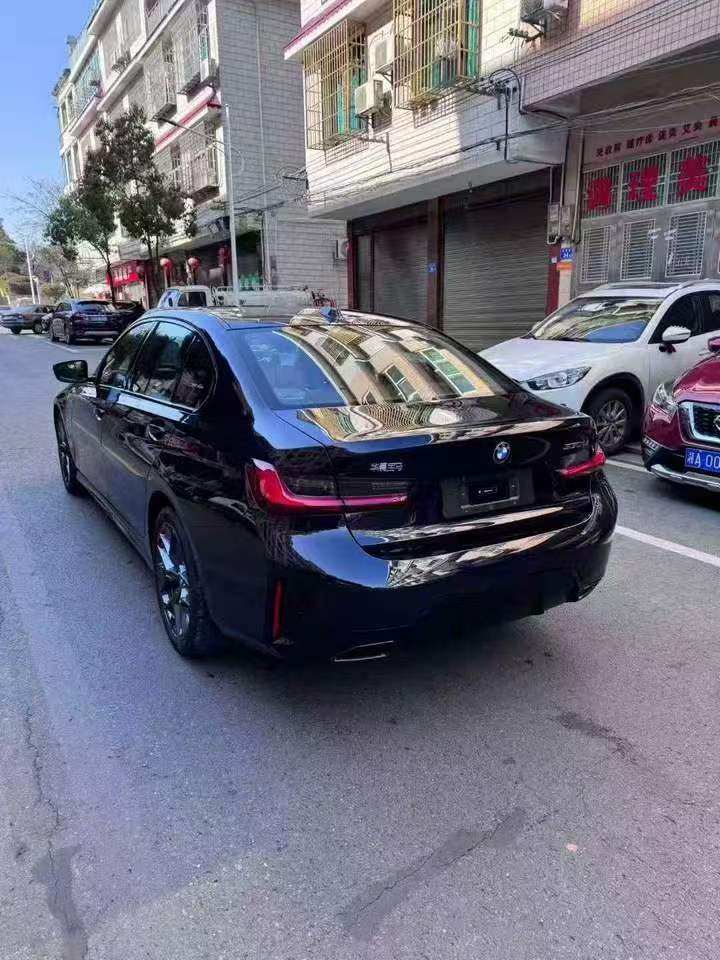 张家界26年宝马3系8