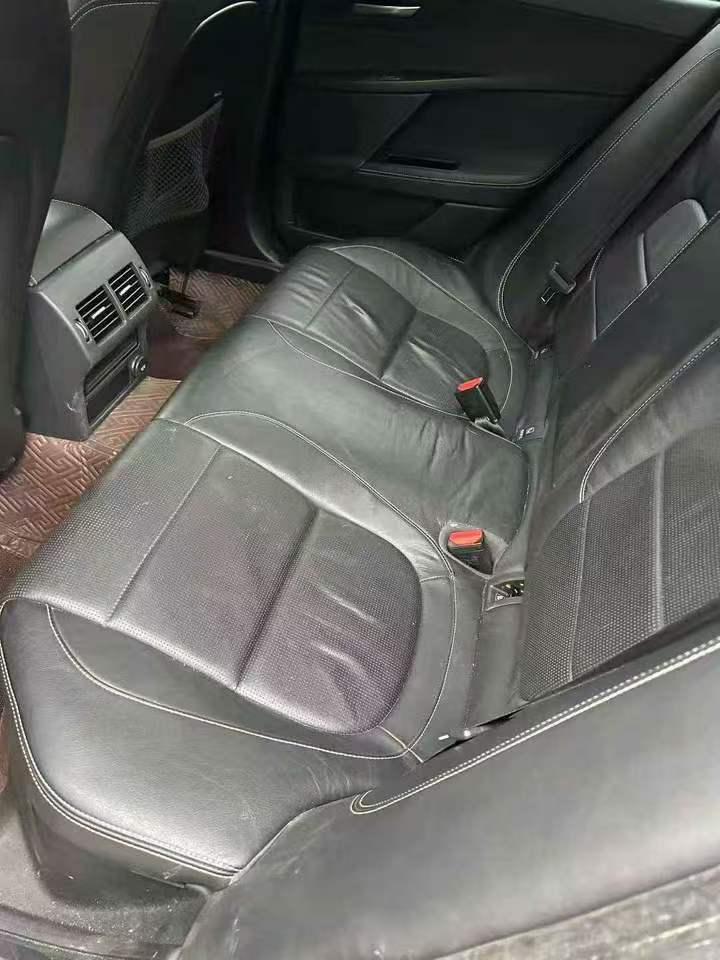 张家界17年捷豹XE7