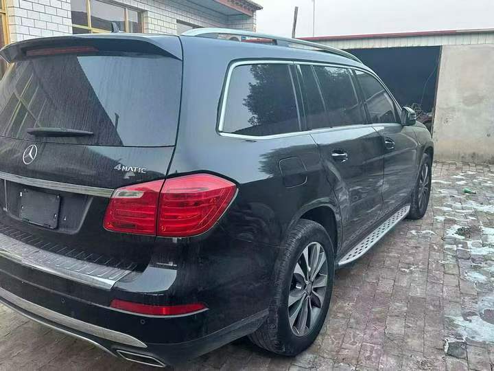 承德16年奔驰GL8