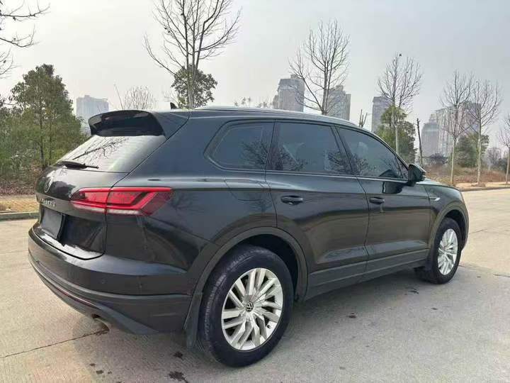 邵阳21年大众途锐7