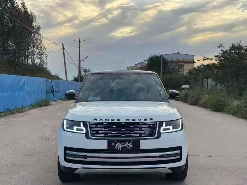 青岛13年路虎揽胜行政1