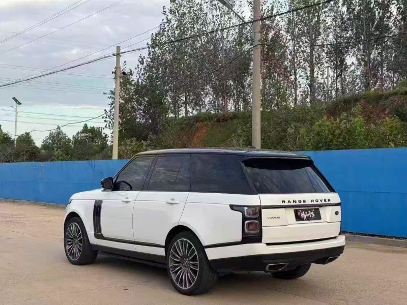 青岛13年路虎揽胜行政7