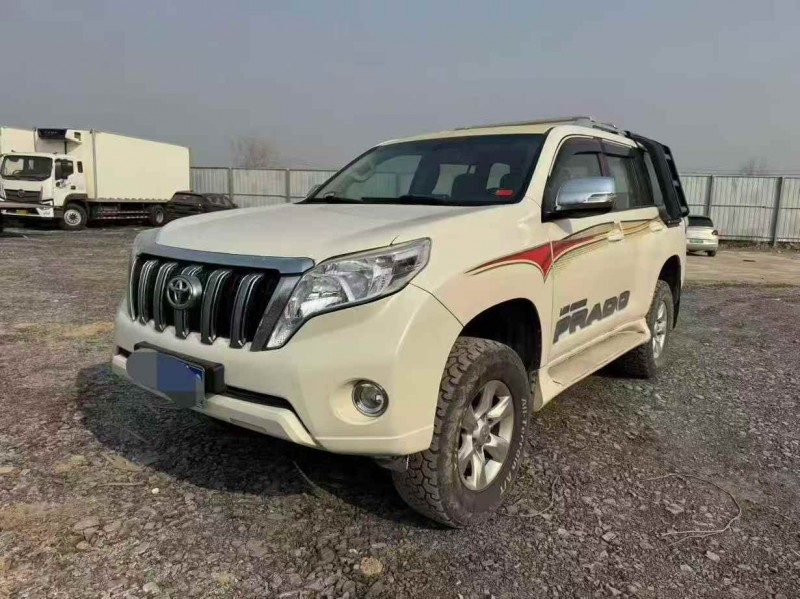 南京14年丰田普拉多2