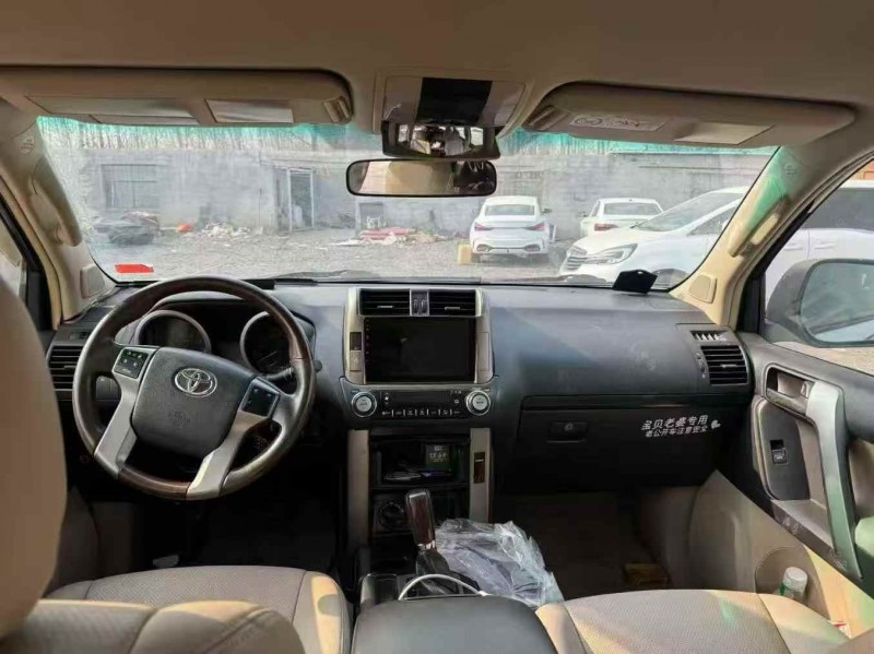 南京14年丰田普拉多5