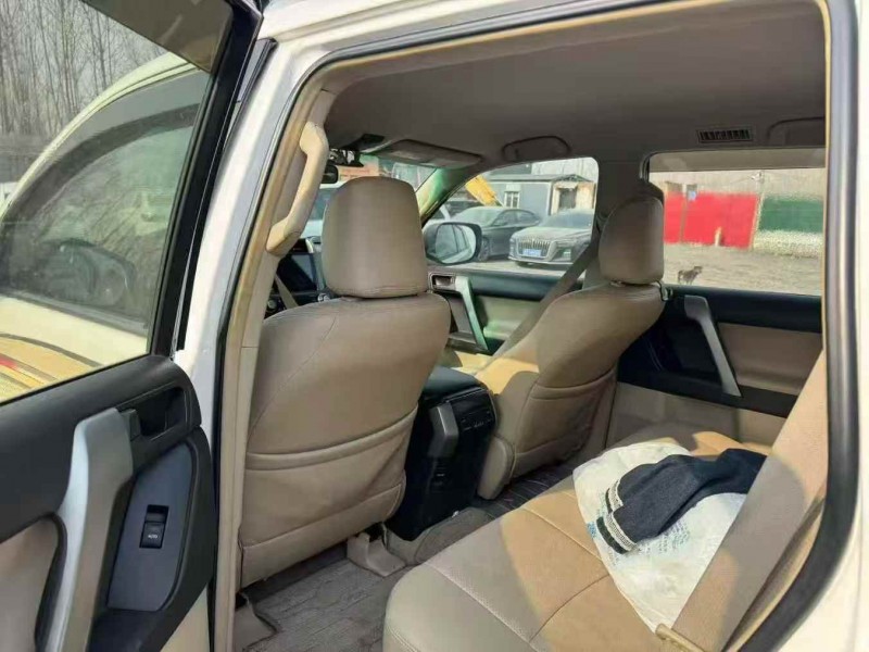 南京14年丰田普拉多6