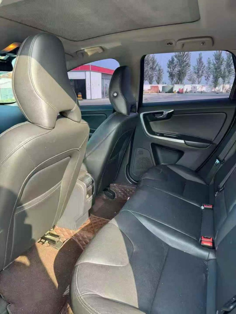 潍坊16年沃尔沃XC606