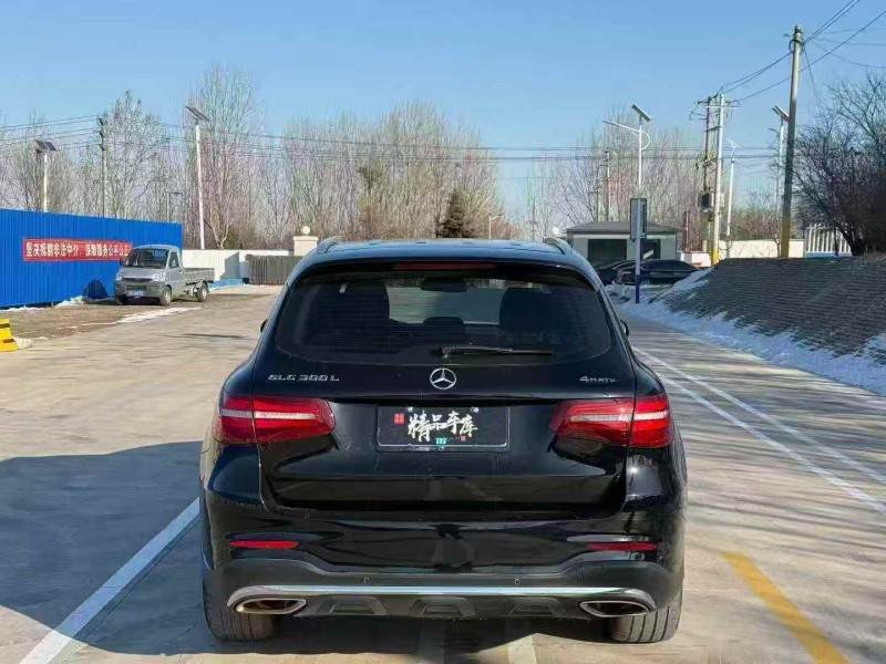 东营19年奔驰GLC9
