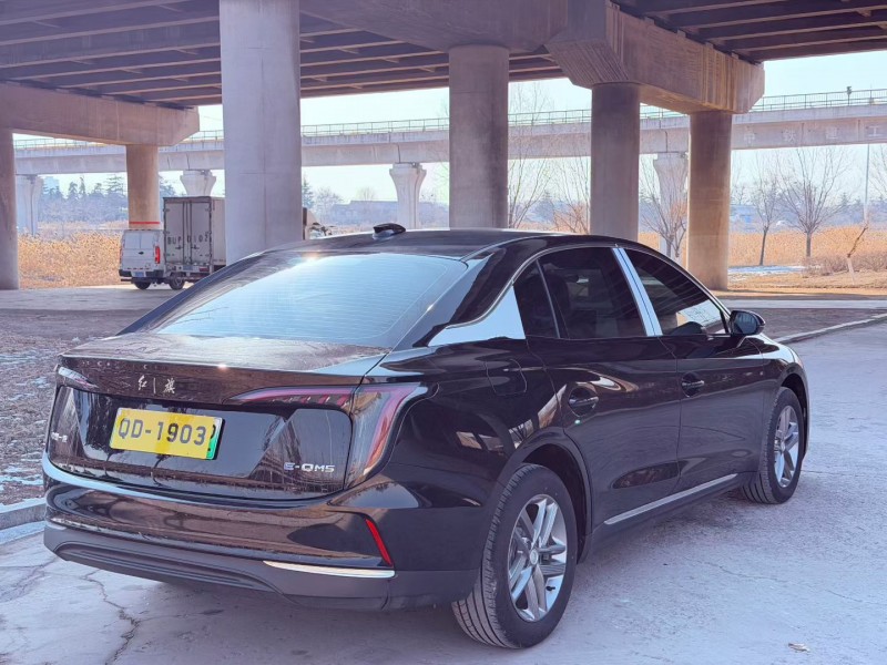 青岛25年红旗E-QM58