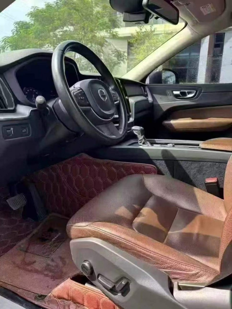 广州19年沃尔沃XC605