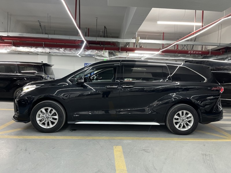 深圳25年丰田格瑞维亚7