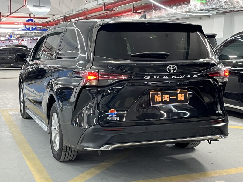 深圳25年丰田格瑞维亚8