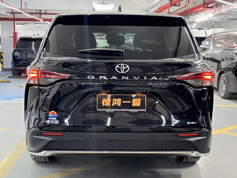 深圳25年丰田格瑞维亚9