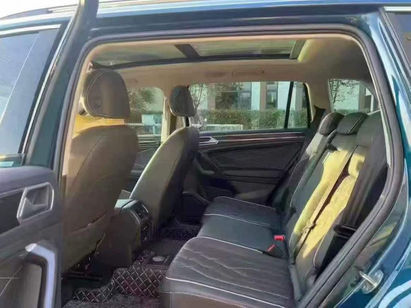 广州22年大众途观6