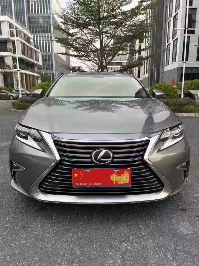 汕头18年雷克萨斯ES1