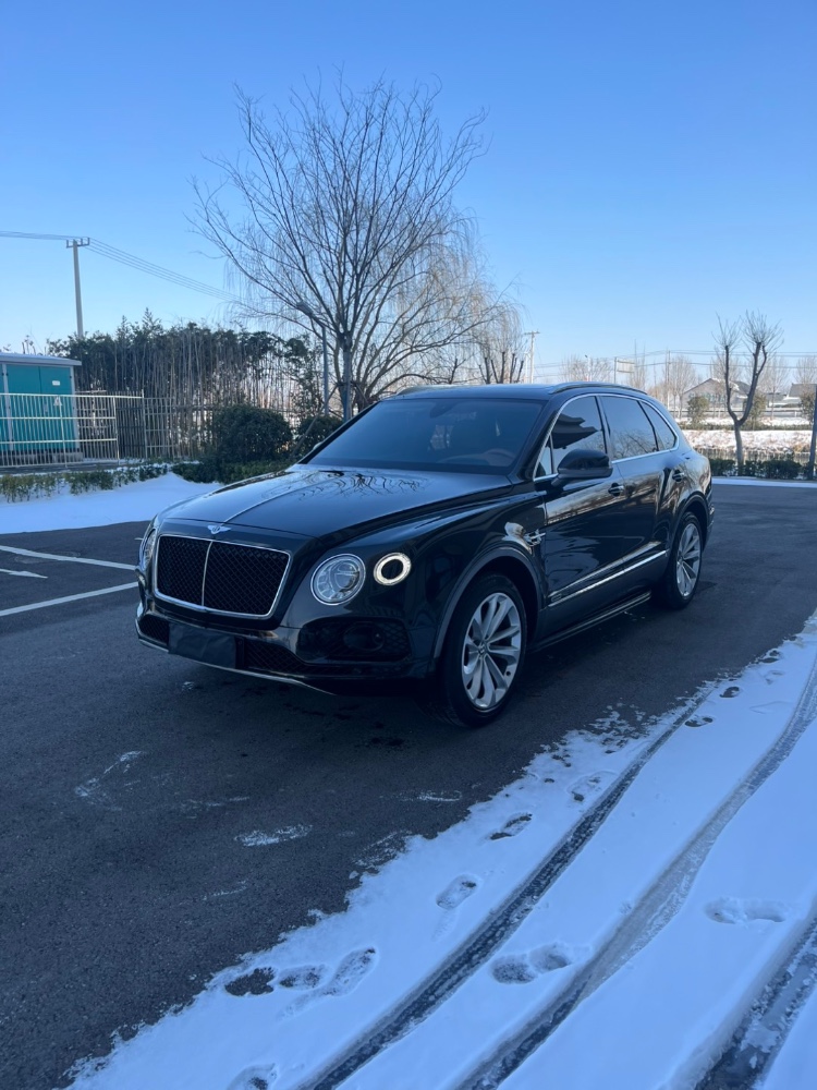 宿州18年宾利添越3